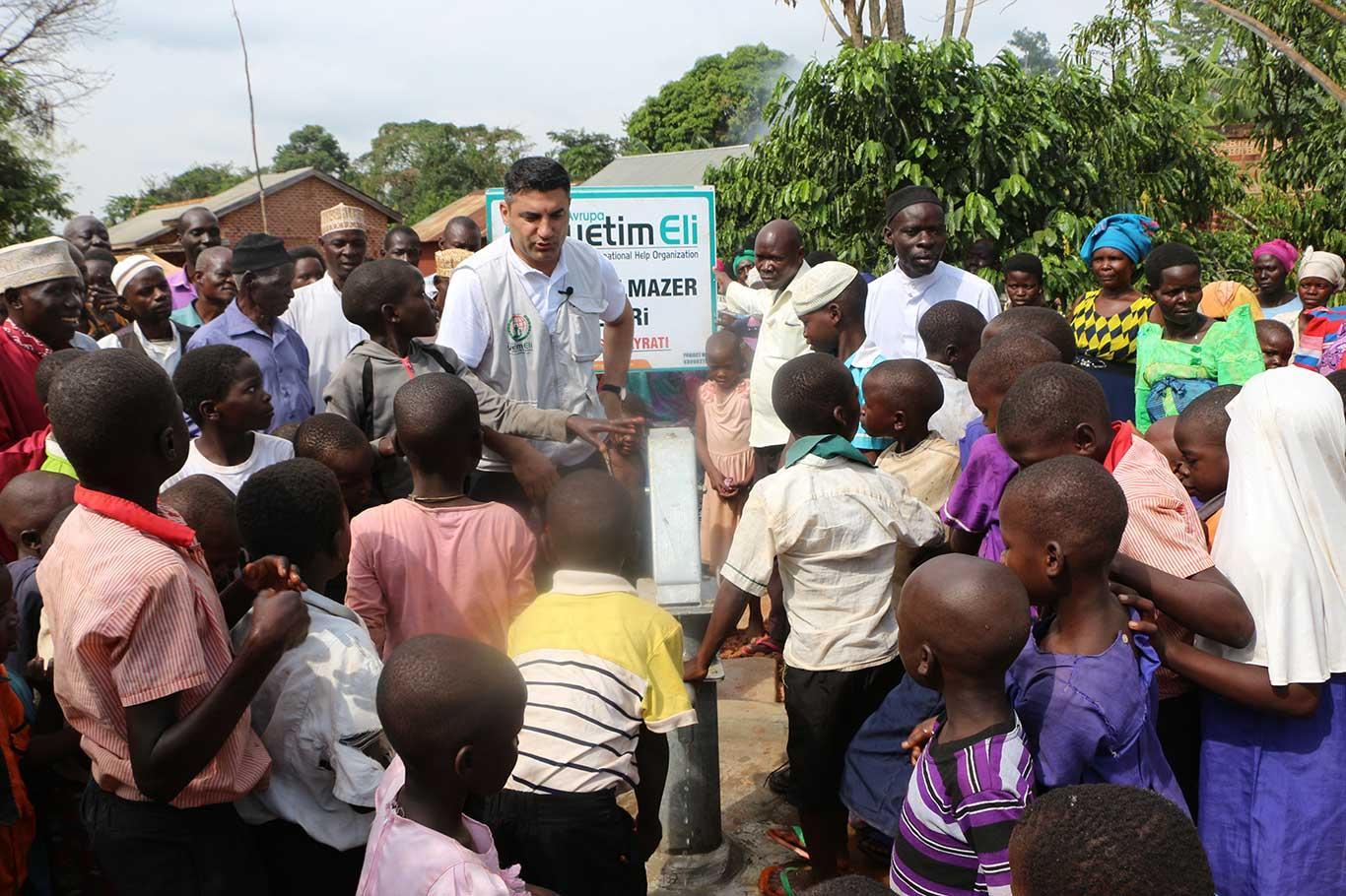 European Yetim Eli inaugurates fresh water wells in Uganda